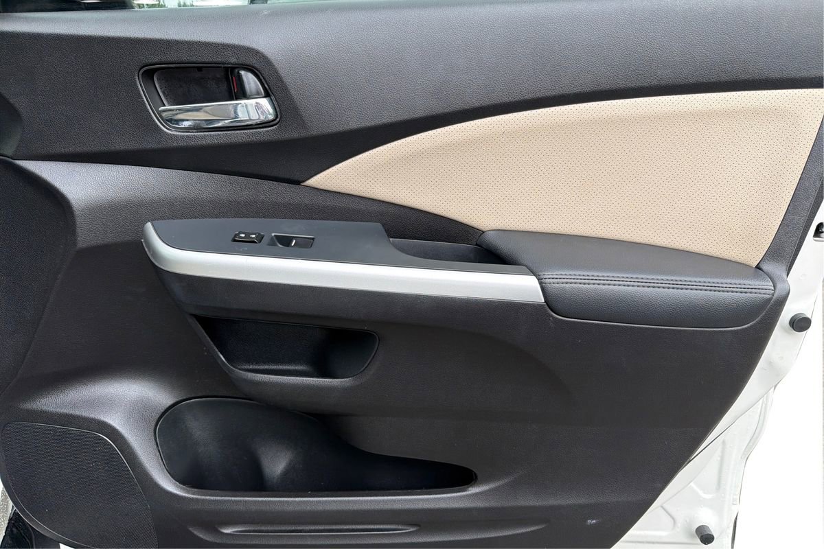 Used 2015 Honda CR-V Touring image 23