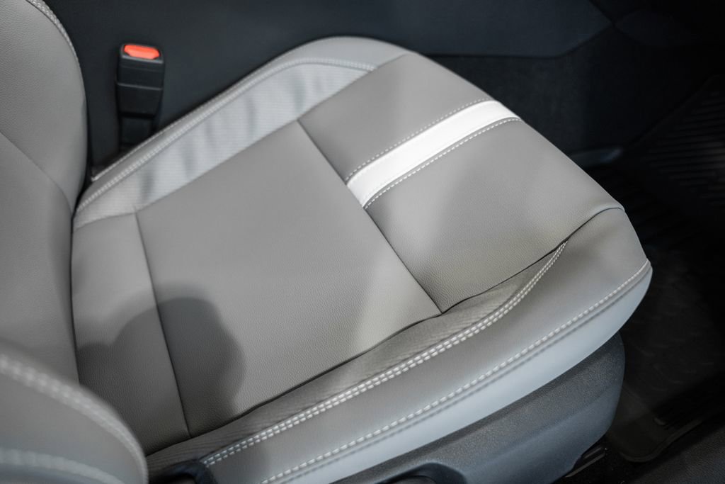 New 2026 Toyota Camry SE FWD image 30