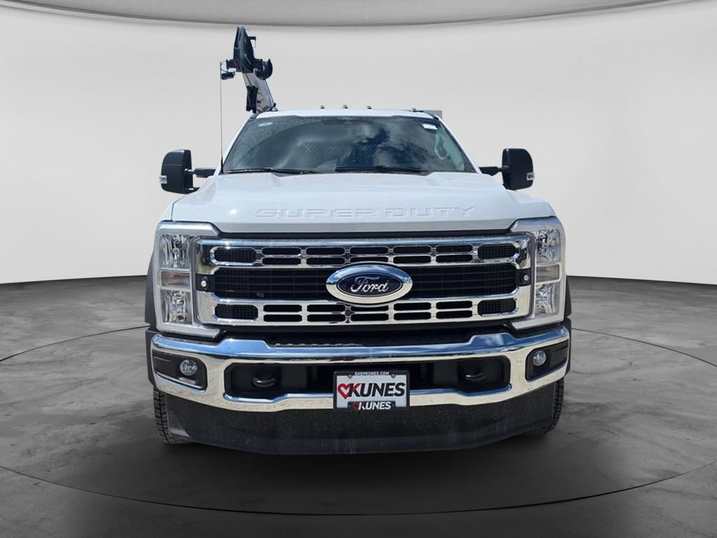 New 2026 Ford F550 4x4 Crew Cab image 2