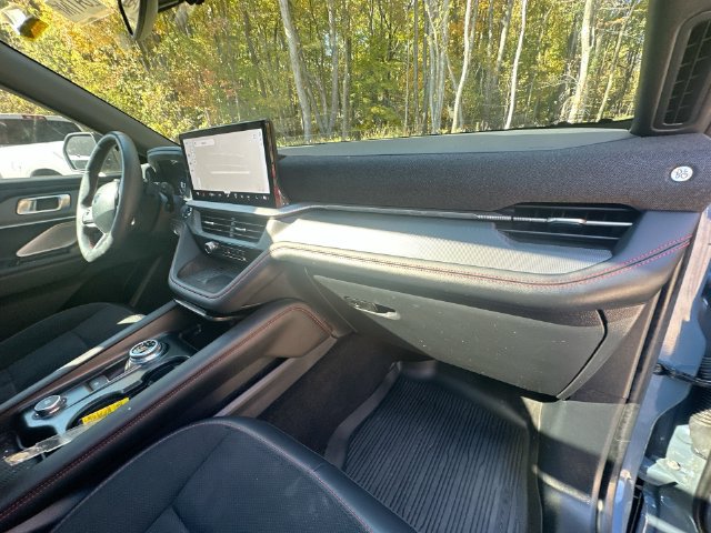 Used 2025 Ford Explorer ST AWD/4WD image 40