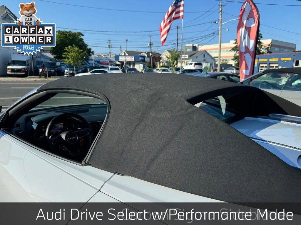 Used 2022 Audi R8 V10 w/ Carbon Exterior Package image 26