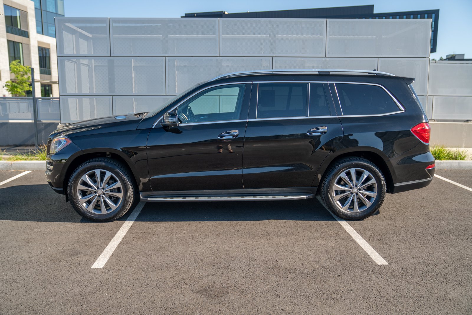 Used 2015 Mercedes-Benz GL 320 BlueTEC 4MATIC image 2