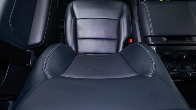 Used 2025 Ford F150 Lariat image 33