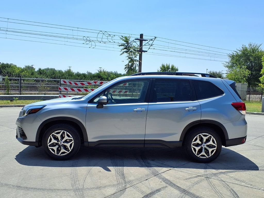 Used 2023 Subaru Forester Premium AWD/4WD image 6
