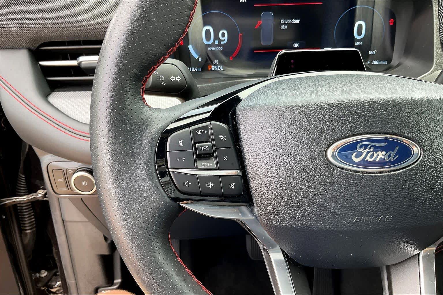 Used 2025 Ford Explorer ST-Line w/ ST-Line Street Pack AWD/4WD image 44