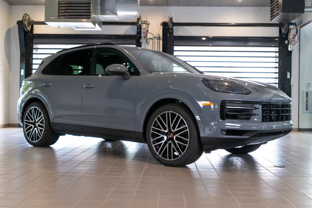 New 2026 Porsche Cayenne AWD/4WD image 8