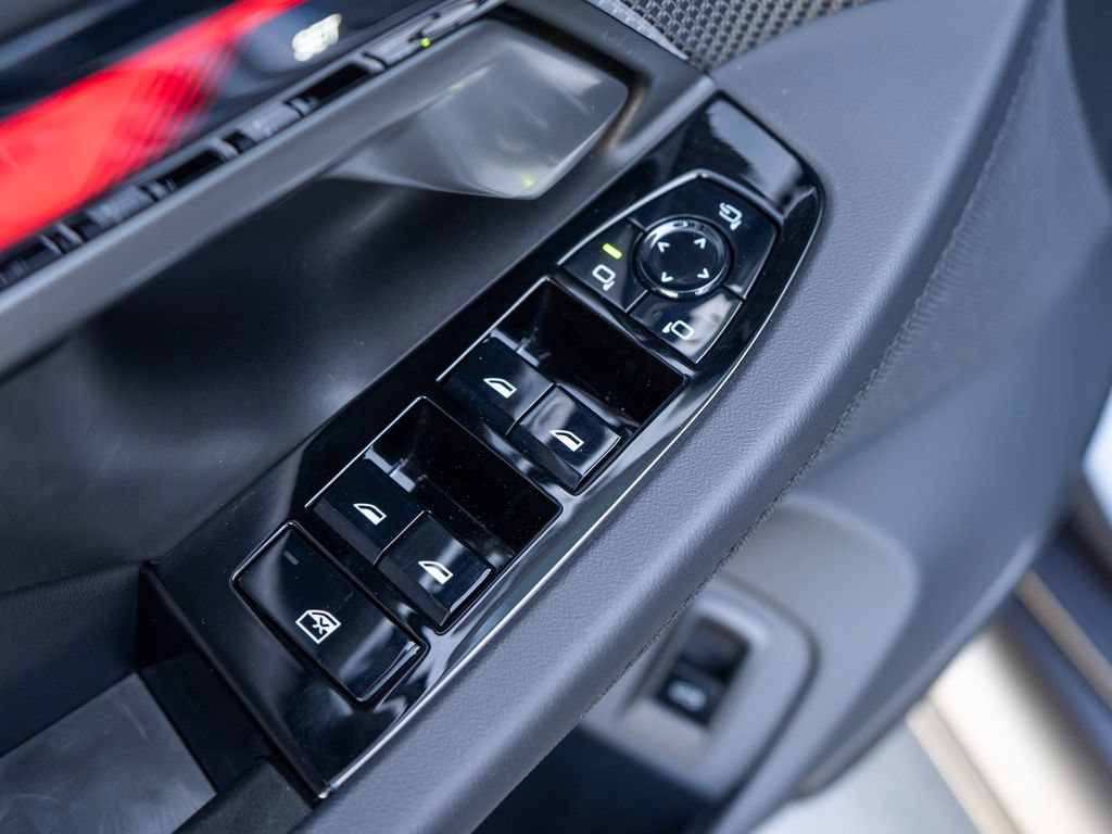 Used 2026 BMW M5 Touring AWD/4WD image 30