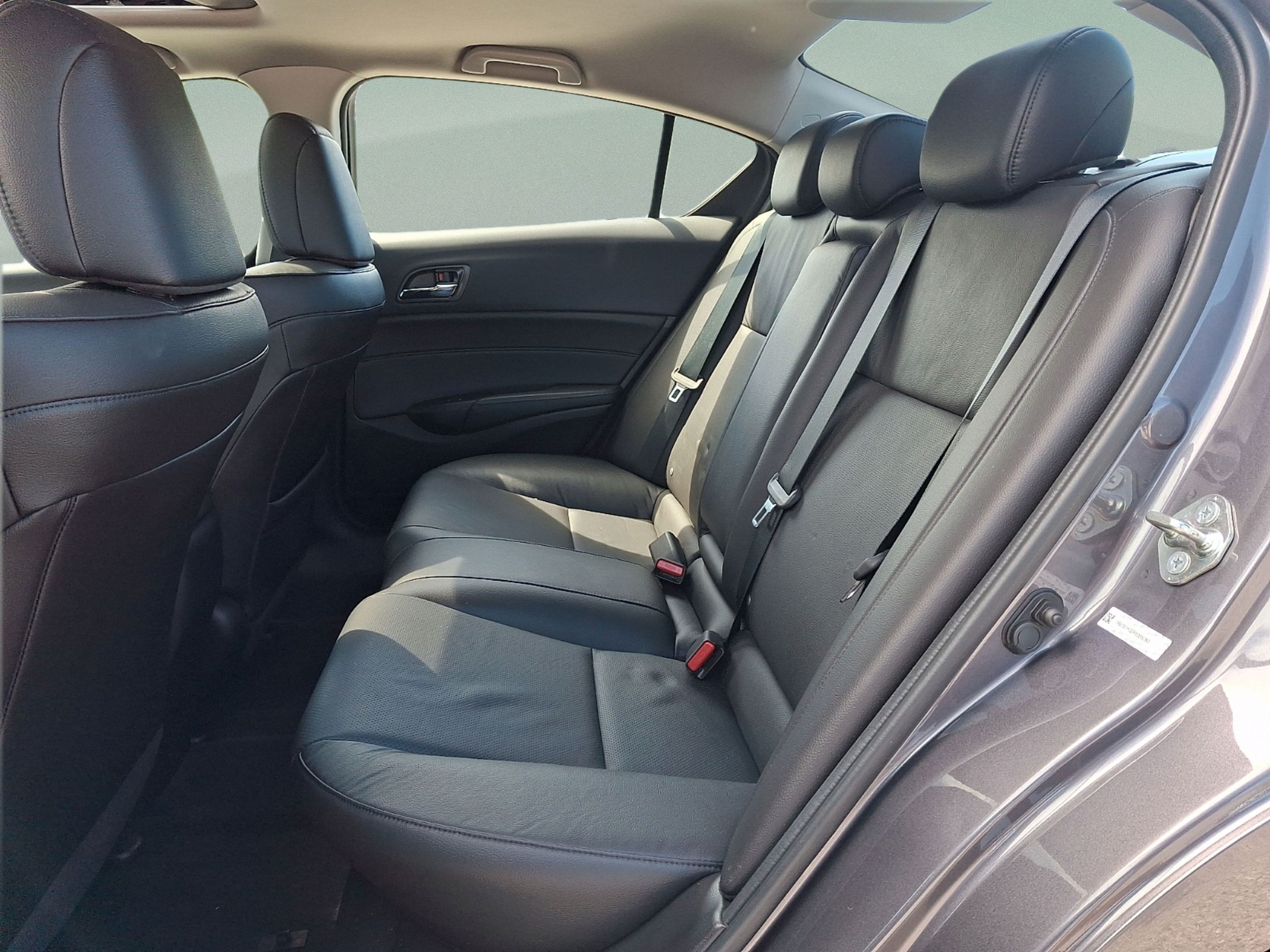Used 2015 Acura ILX FWD image 8