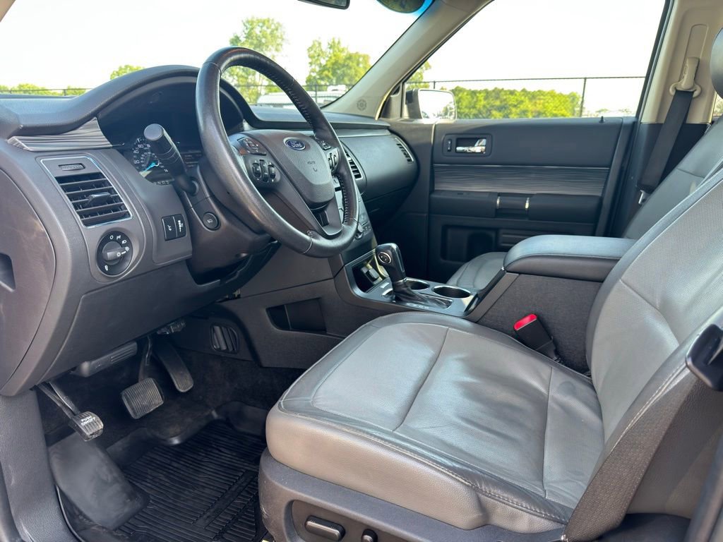 Used 2018 Ford Flex SEL w/ Equipment Group 202A AWD/4WD image 18