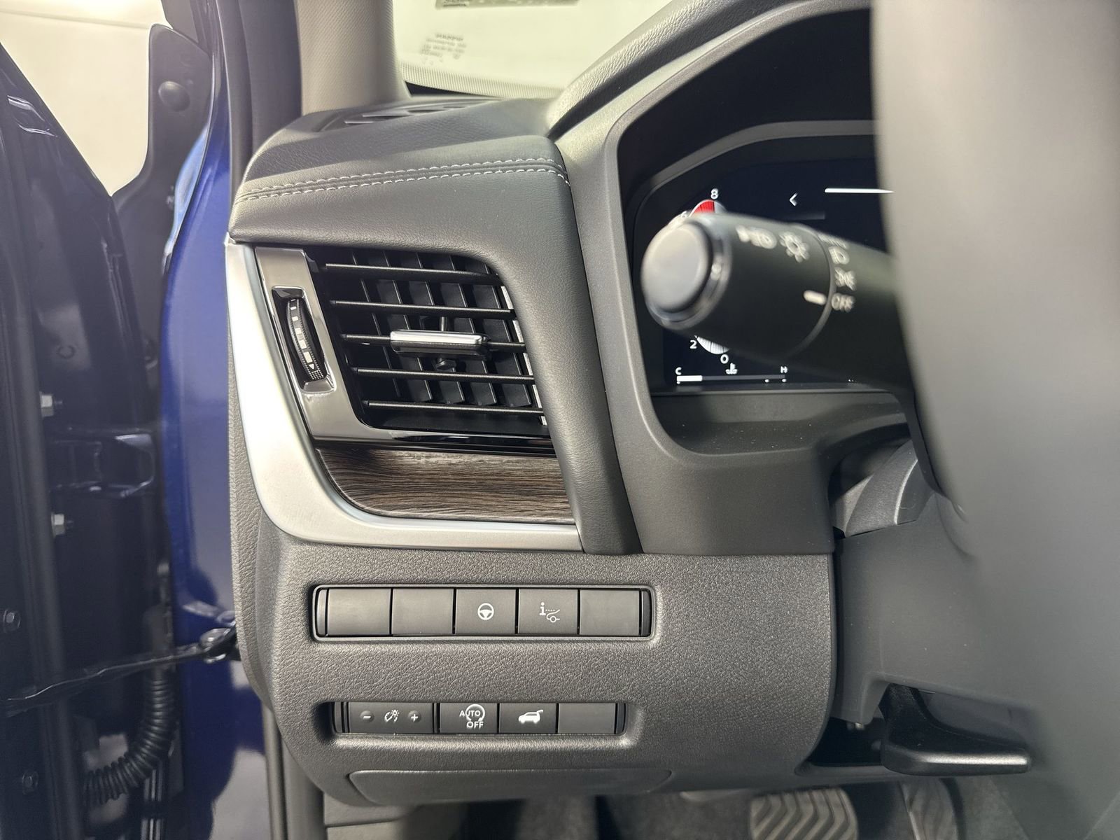 New 2026 Nissan Rogue Platinum w/ Platinum Premium Package image 15