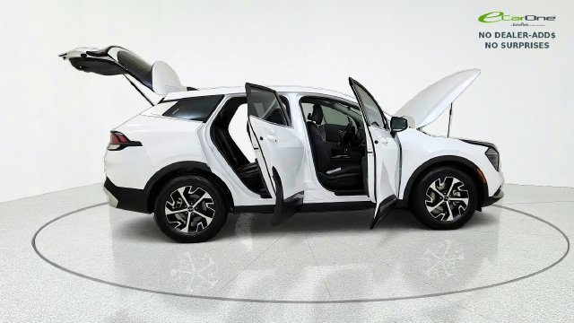 Used 2025 Kia Sportage EX FWD image 20