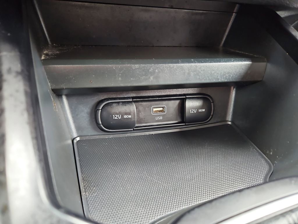 Used 2024 Kia Soul LX image 18