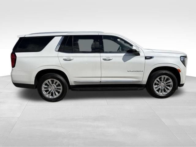 Certified 2022 GMC Yukon SLT w/ SLT Premium Package AWD/4WD image 6