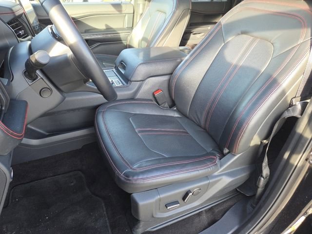 Used 2022 Ford Expedition Limited image 37