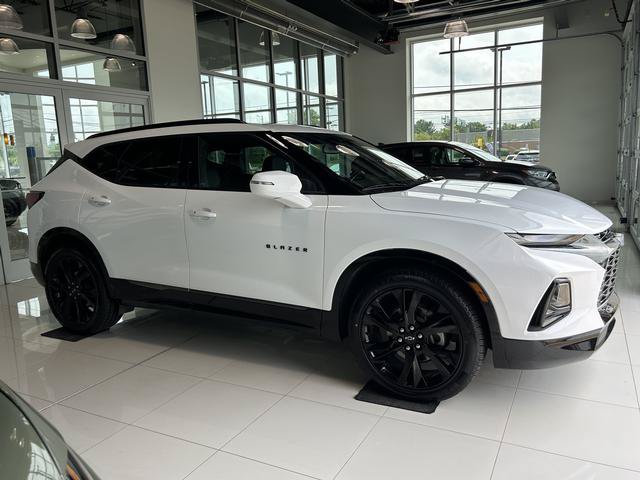 Used 2019 Chevrolet Blazer RS w/ Sun and Wheels Package AWD/4WD image 5