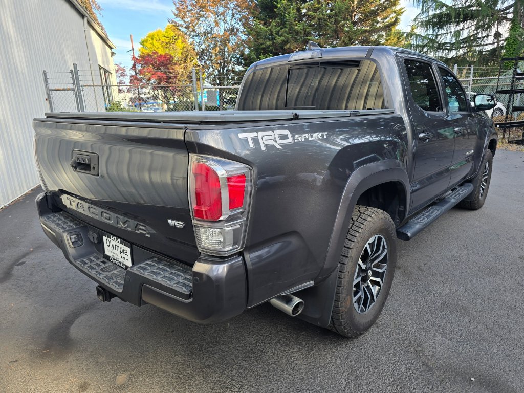Used 2020 Toyota Tacoma TRD Sport w/ Technology Package RWD image 4