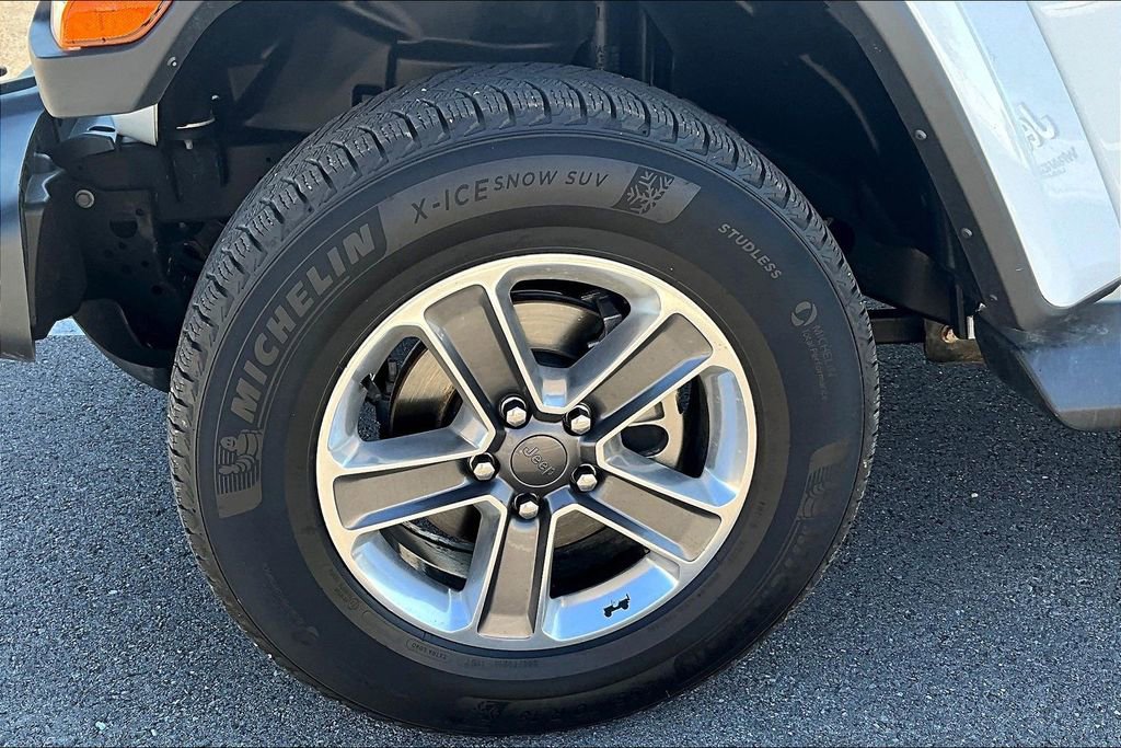 Used 2021 Jeep Wrangler Unlimited Sahara w/ Uconnect 4C Nav & Sound Group image 5