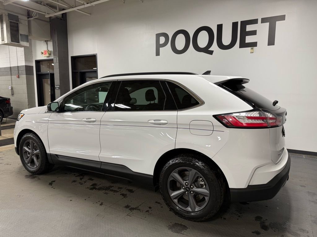 Used 2022 Ford Edge SEL w/ Sport Appearance Package AWD/4WD image 5