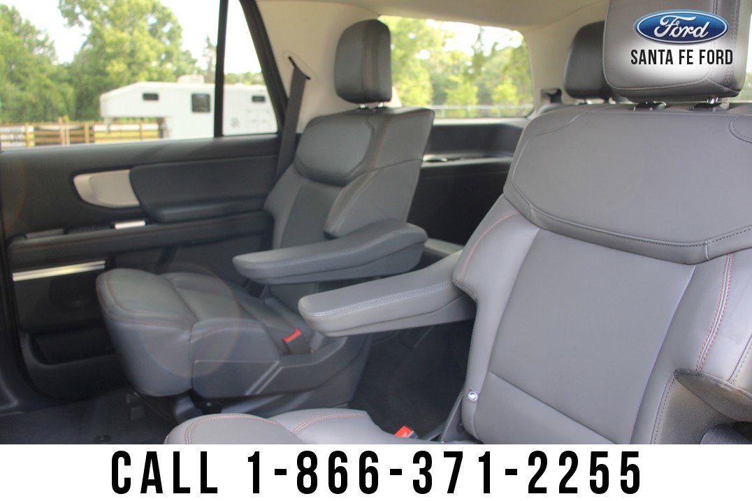 New 2025 Ford Expedition Active image 42