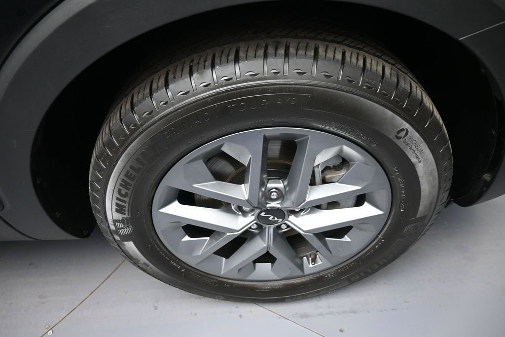 Certified 2024 Kia Telluride LX AWD/4WD image 13