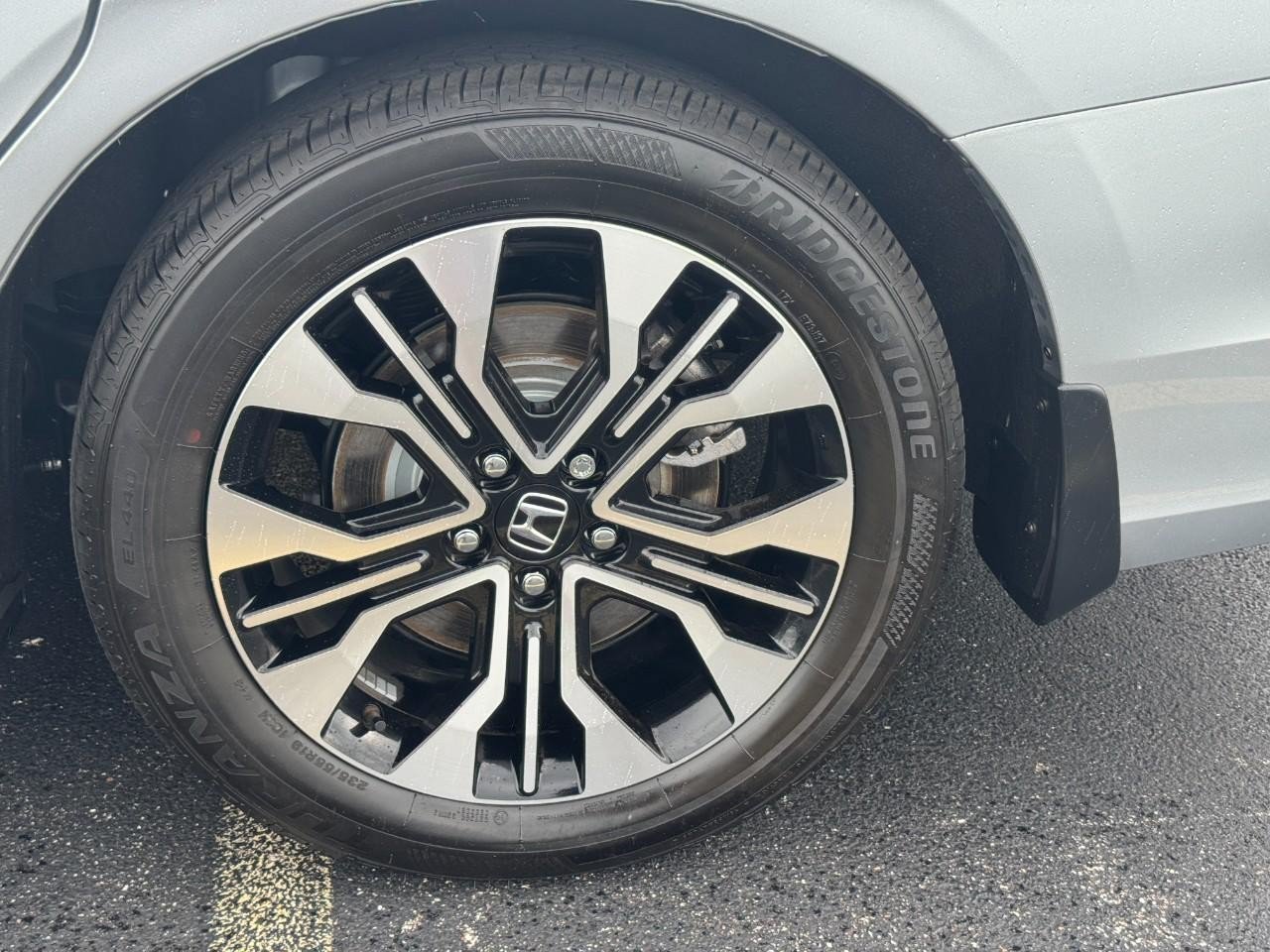 Certified 2026 Honda Odyssey Elite image 5