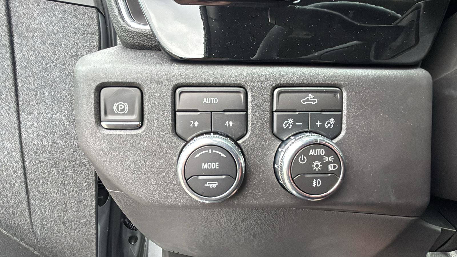 New 2026 GMC Sierra 1500 Elevation image 15