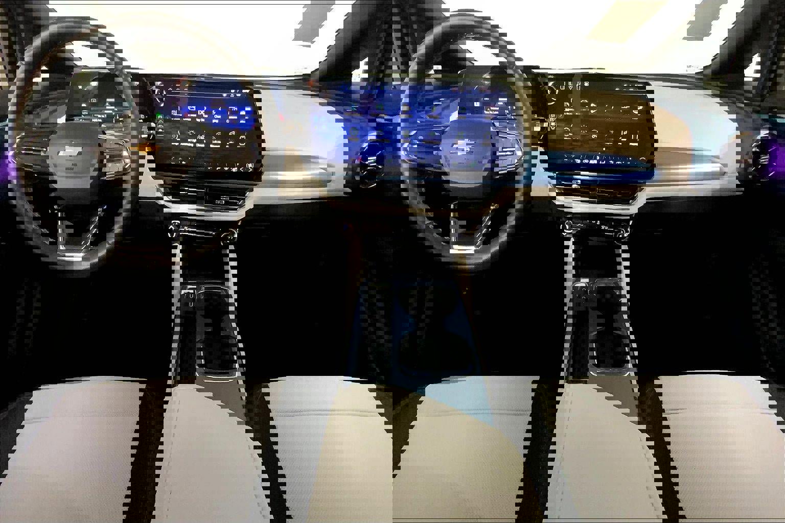 Used 2025 Chevrolet Equinox EV LT FWD image 15