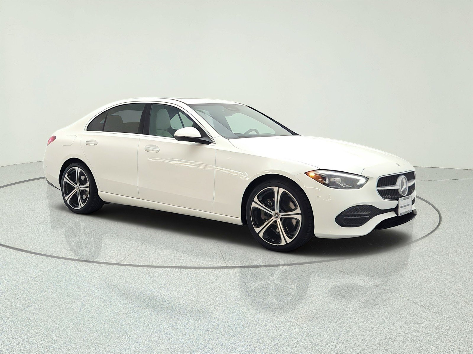 Used 2024 Mercedes-Benz C 300 Sedan image 3