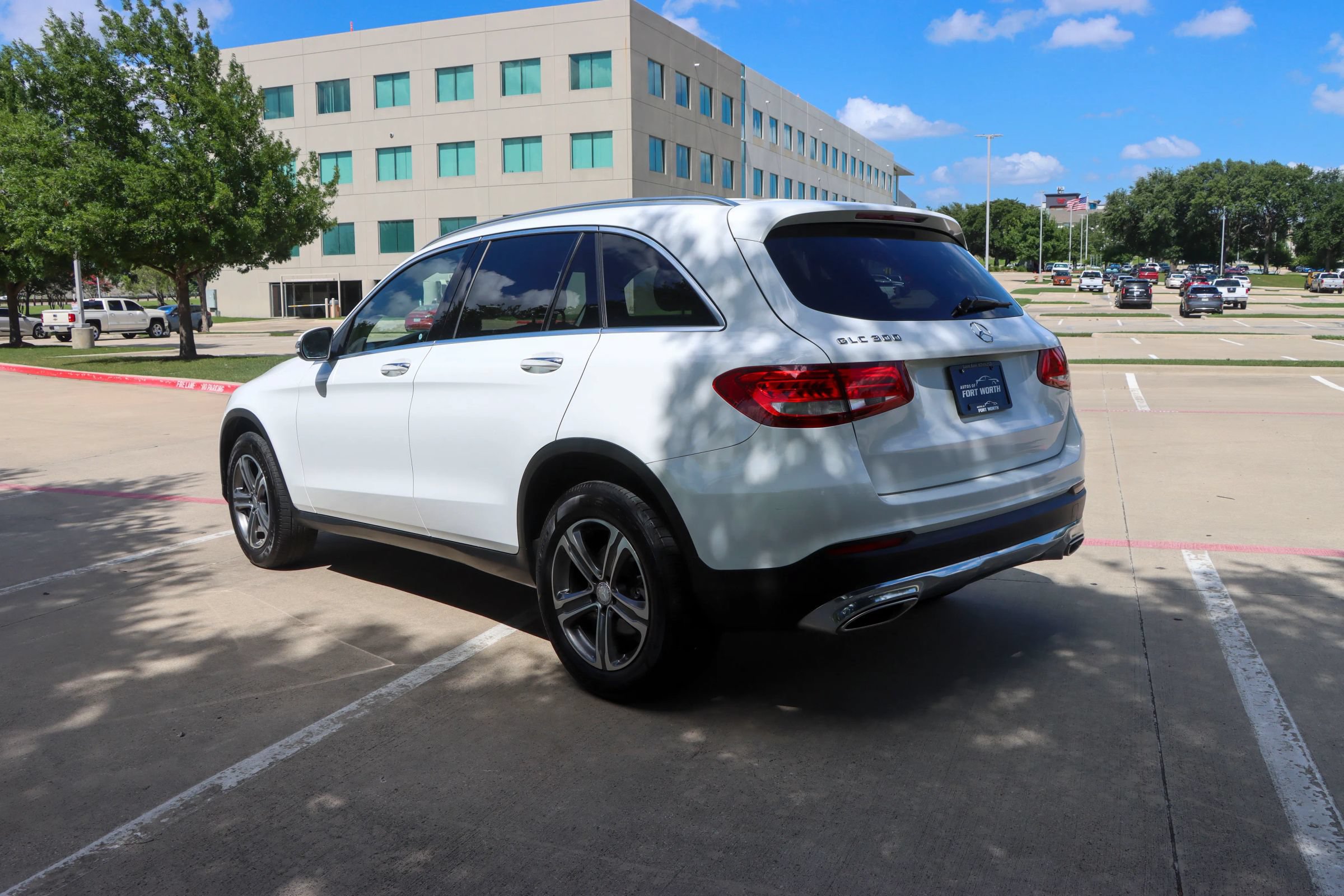 Used 2016 Mercedes-Benz GLC 300 w/ Premium Package image 5