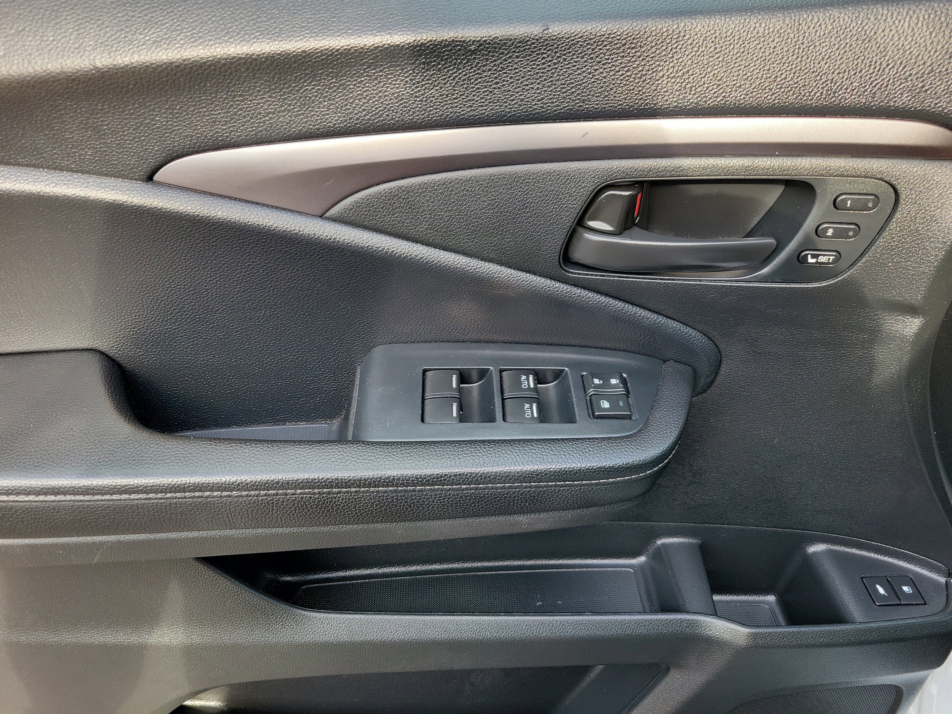 Used 2022 Honda Passport EX-L image 8