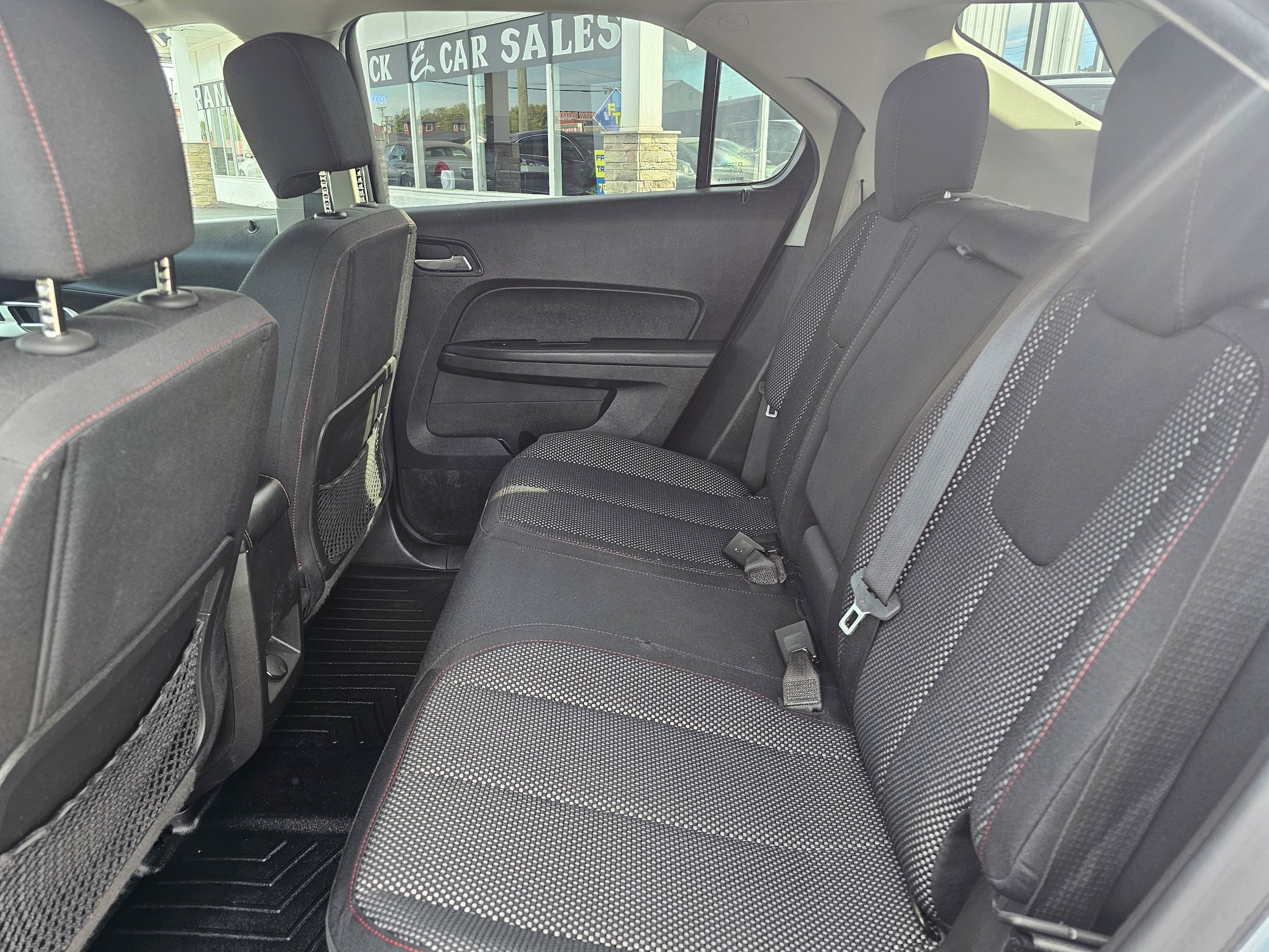 Used 2015 Chevrolet Equinox LT FWD image 11