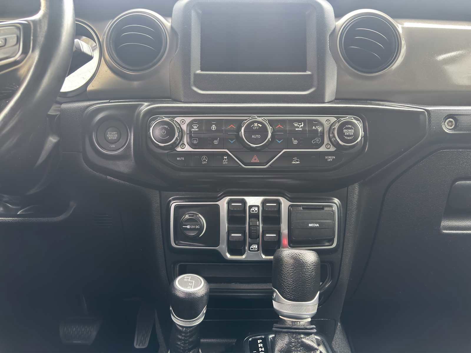 Used 2021 Jeep Wrangler Unlimited Sport image 15