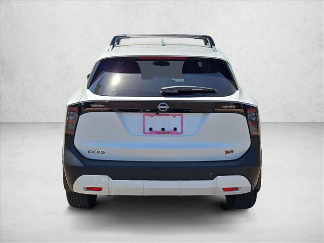 Certified 2025 Nissan Kicks SR FWD image 7
