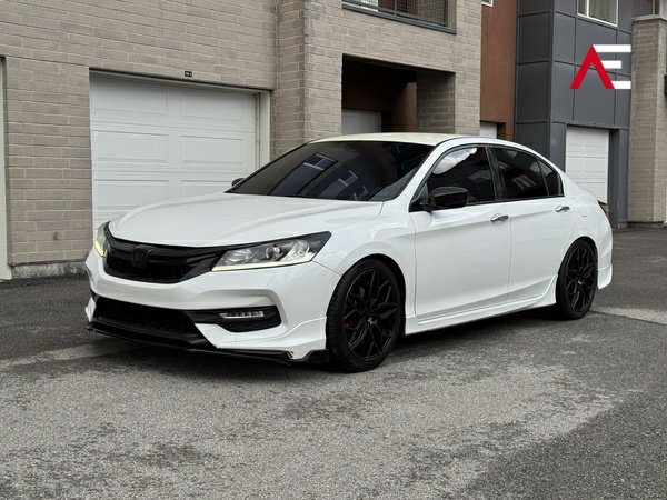 Used 2017 Honda Accord Sport image 1