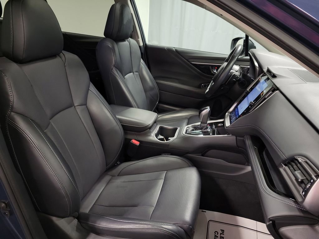 Used 2025 Subaru Outback Limited image 25