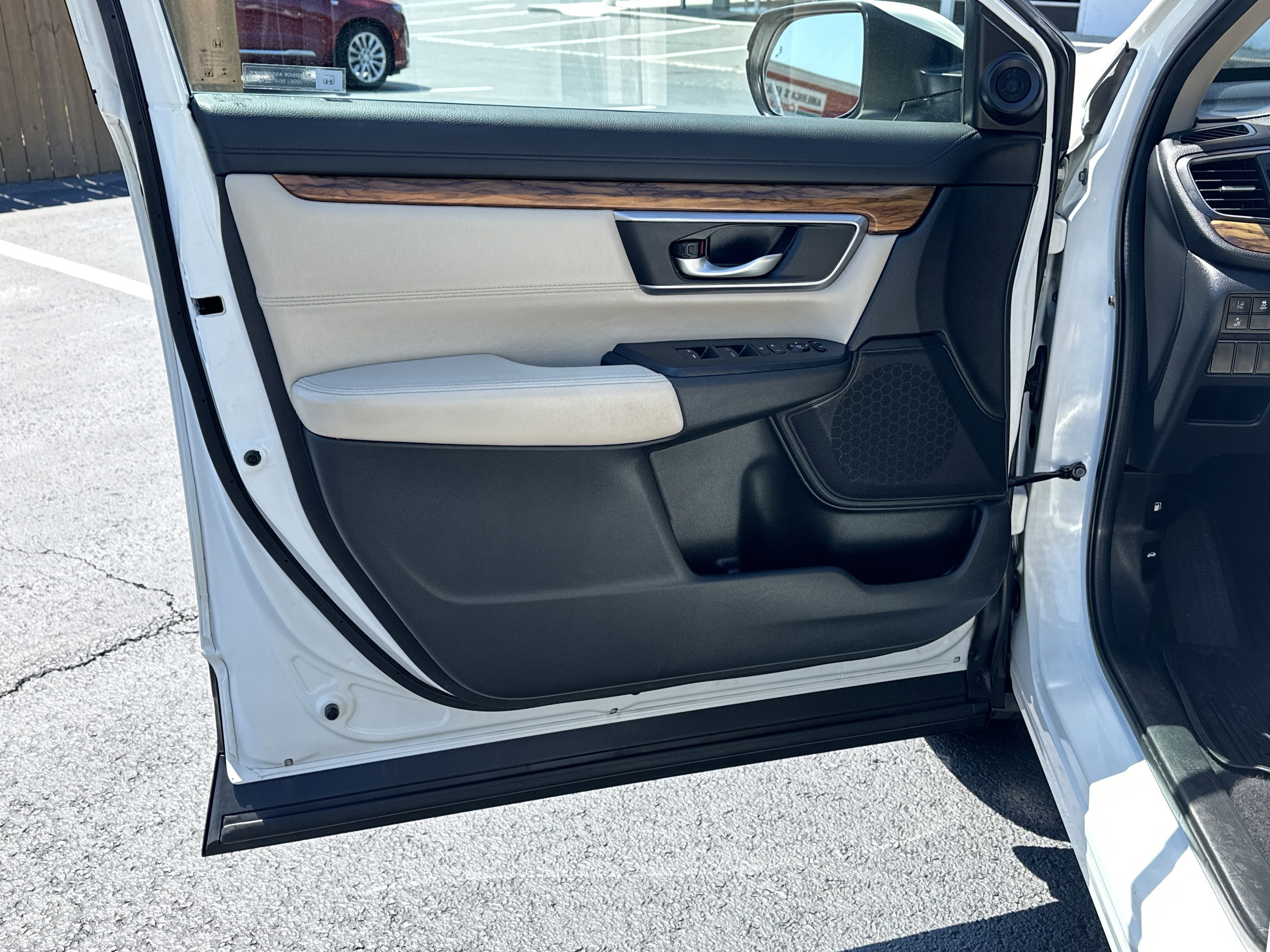 Used 2018 Honda CR-V EX image 10