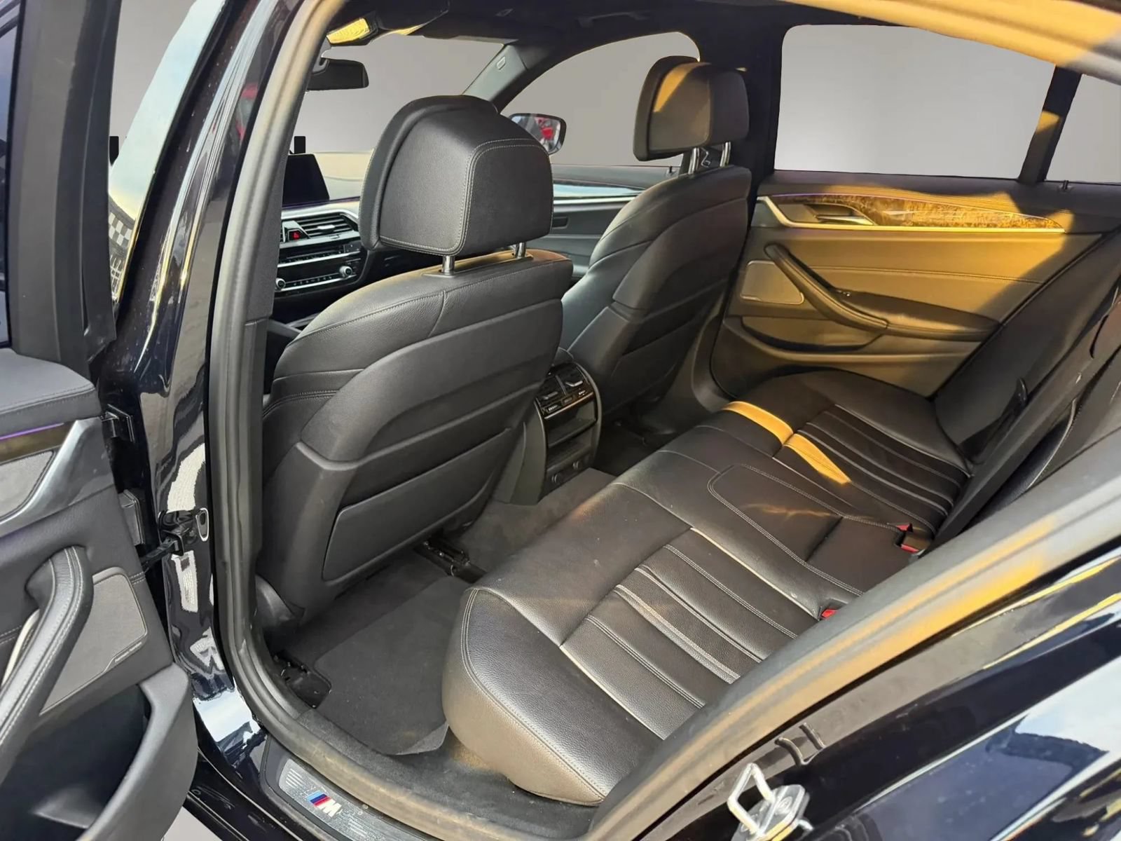 Used 2017 BMW 540i RWD image 32