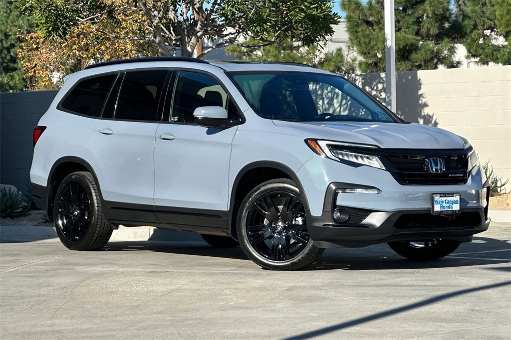 Certified 2022 Honda Pilot Black Edition image 2