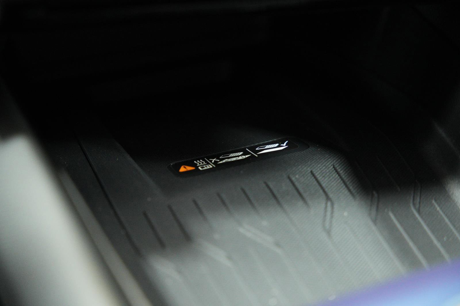 Used 2025 Chevrolet Equinox EV LT w/ Convenience Package image 34