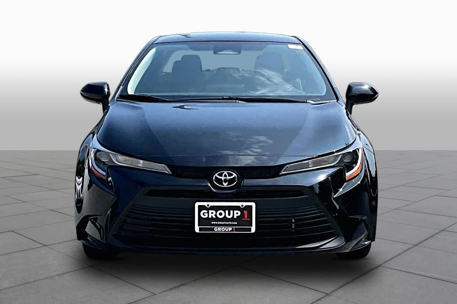 Used 2024 Toyota Corolla LE FWD image 7