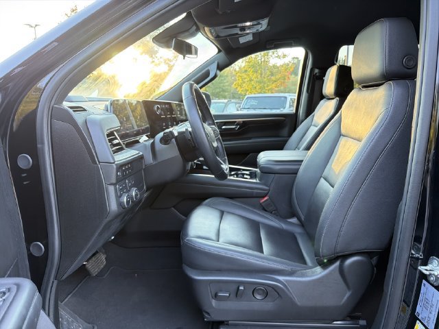 Used 2025 Chevrolet Tahoe LT AWD/4WD image 11