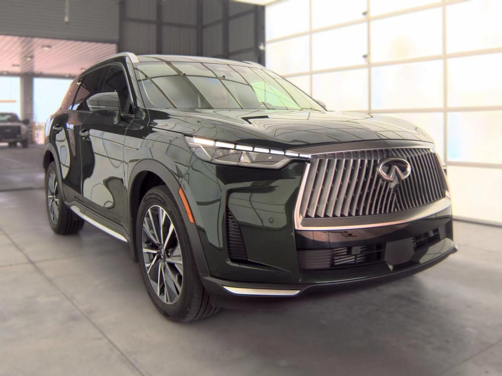 Certified 2026 INFINITI QX60 Luxe w/ Cargo Package AWD/4WD image 4