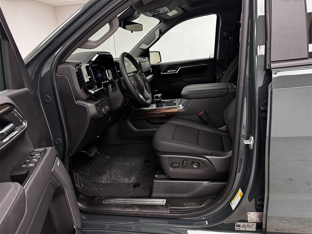 New 2026 Chevrolet Silverado 1500 LT Trail Boss w/ Safety Package image 10