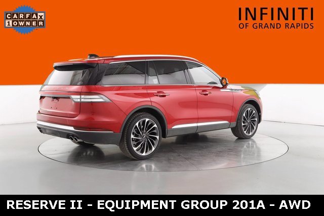 Used 2025 Lincoln Aviator Reserve w/ Equipment Group 201A image 3