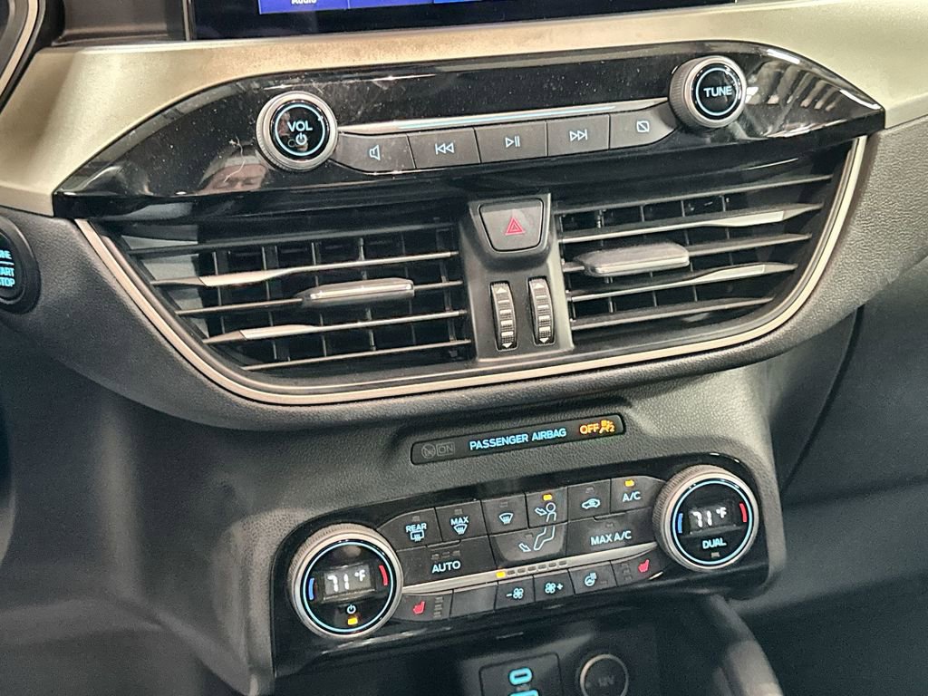 Used 2021 Ford Escape SEL w/ Technology Package image 22