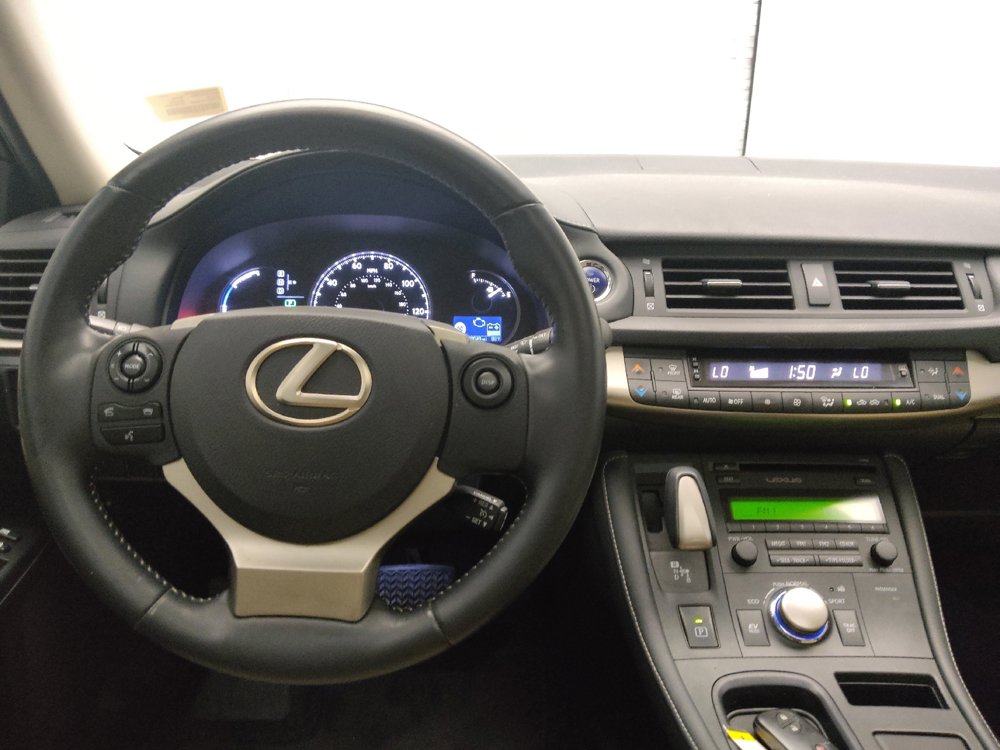 Used 2015 Lexus CT 200h FWD image 22