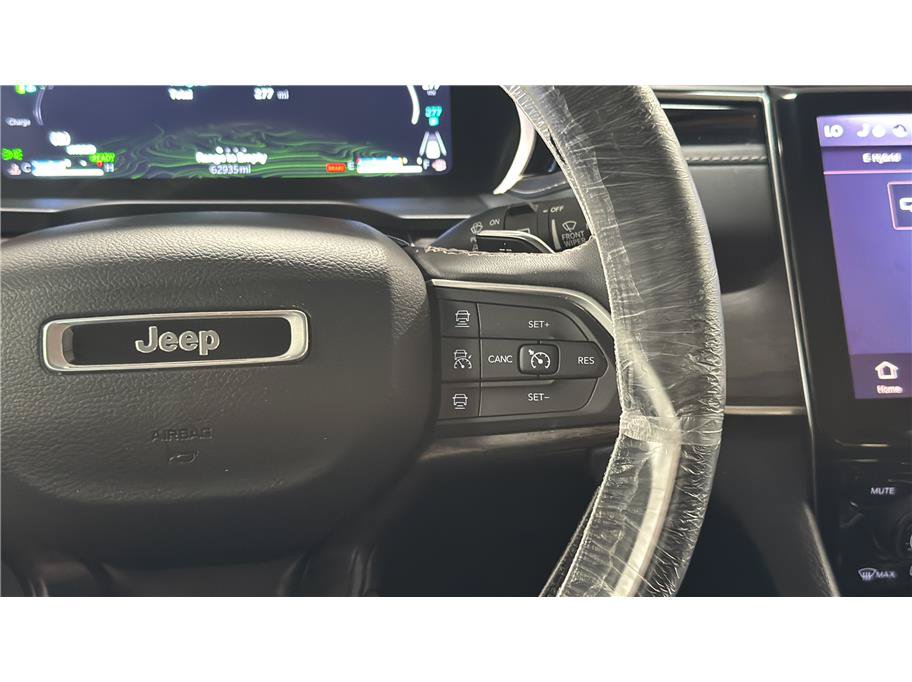 Used 2024 Jeep Grand Cherokee Limited 4xe AWD/4WD image 34