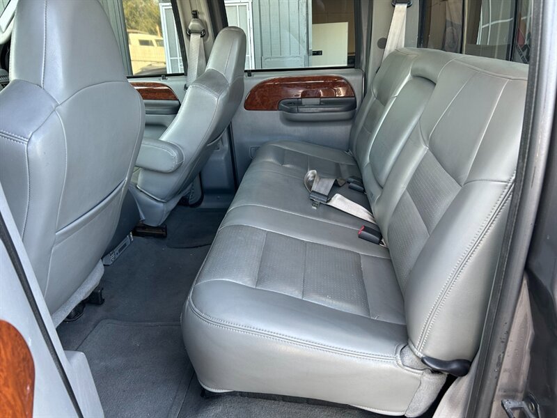 Used 2003 Ford F350 Lariat image 16