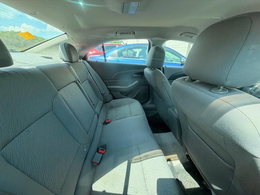 Used 2015 Chevrolet Malibu LS w/ Protection Package FWD image 16