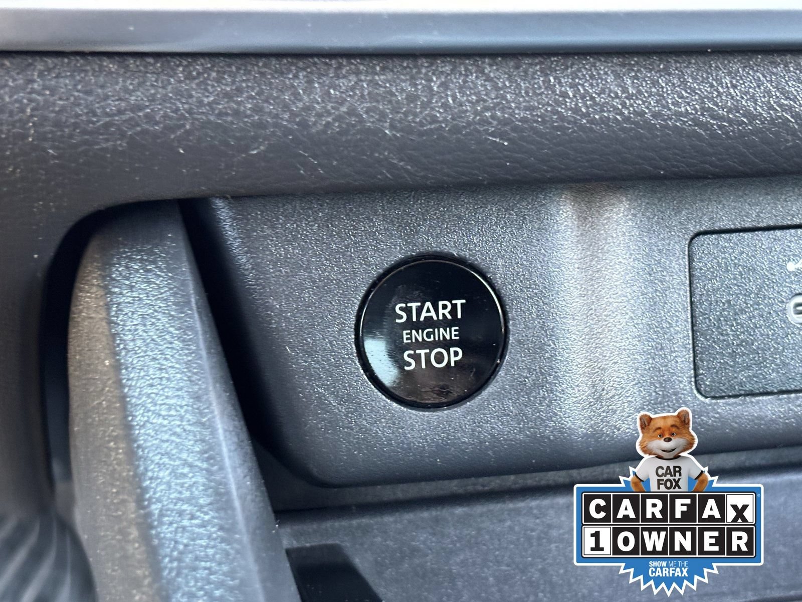 Used 2025 Nissan Rogue SV FWD image 27